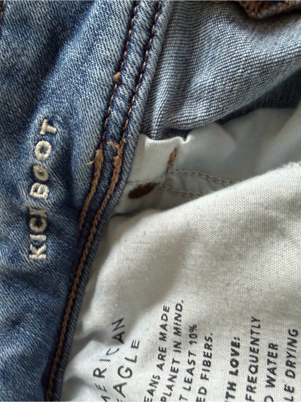 American Eagle Outfitters Blue Flare Jeans - Picture 4 of 5